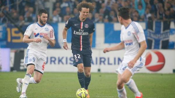 David Luiz ante el Olympique de Marsella David Luiz ante el Olympique de Marsella
