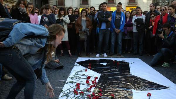 Homenaje por el profesor asesinado en Barcelona Homenaje por el profesor asesinado en Barcelona