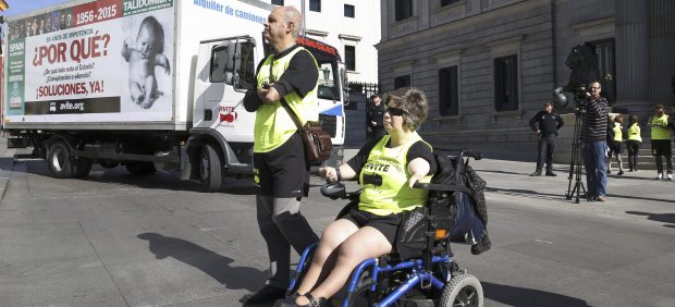 Afectados por la talidomina en el Congreso