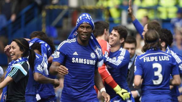 Mourinho lleva al Chelsea a su quinto título de la Premier Mourinho lleva al Chelsea a su quinto título de la Premier