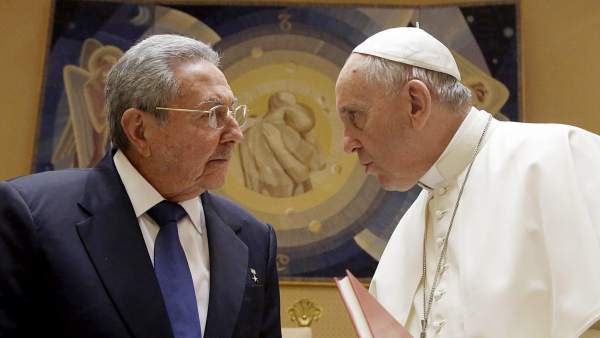 Raúl Castro con el papa Raúl Castro con el papa