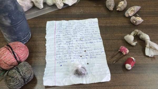Elementos de vudú decomisados a una mafia nigeriana Elementos de vudú decomisados a una mafia nigeriana