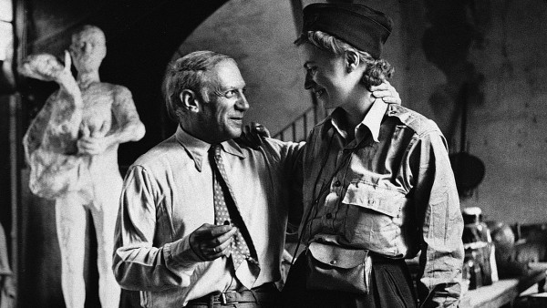 Lee MILLER (1907-77) - Pablo Picasso and Lee Miller after the liberation of Paris, Rue de Grand Augustins, Paris, France, 1944 Lee MILLER (1907-77) - Pablo Picasso and Lee Miller after the liberation of Paris, Rue de Grand Augustins, Paris, France, 1944