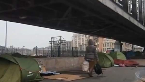 Campamento de refugiados en París Campamento de refugiados en París