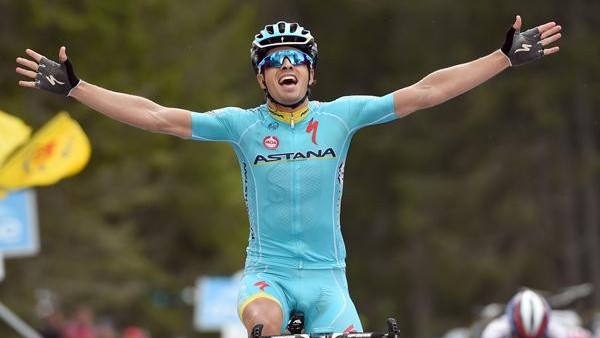 Mikel Landa gana en Madonna di Campiglio Mikel Landa gana en Madonna di Campiglio