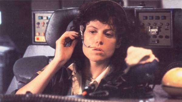 'Alien' 'Alien'