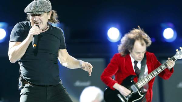 Brian Johnson y Angus Young Brian Johnson y Angus Young