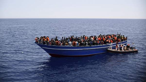 Inmigrantes en el Canal de Sicilia Inmigrantes en el Canal de Sicilia