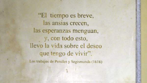 Placa del monumento a Cervantes Placa del monumento a Cervantes