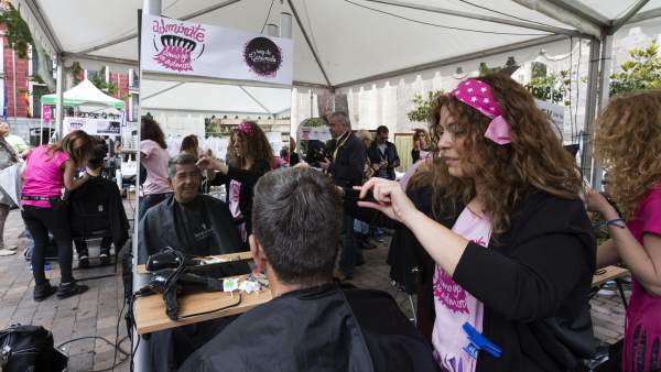 Peluqueras contra el cáncer Peluqueras contra el cáncer