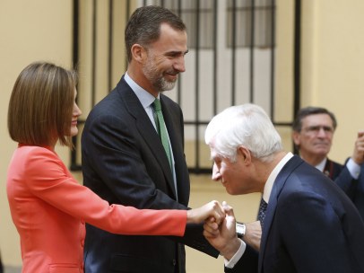 Los Reyes con el duque de Híjar