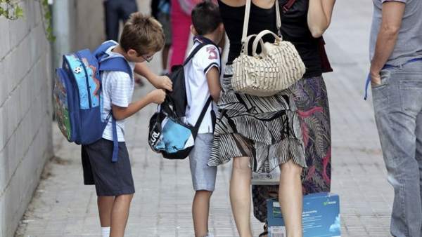 Niños colegio Niños colegio