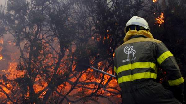 INCENDIO FRAGAS DEL EUME INCENDIO FRAGAS DEL EUME