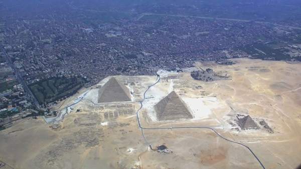 Las Piramides de Giza Las Piramides de Giza