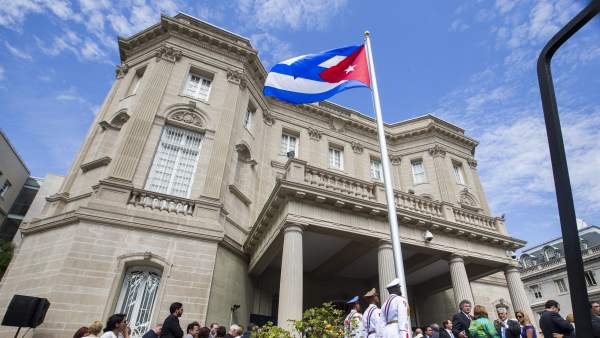 La bandera de Cuba ondea en Washington La bandera de Cuba ondea en Washington