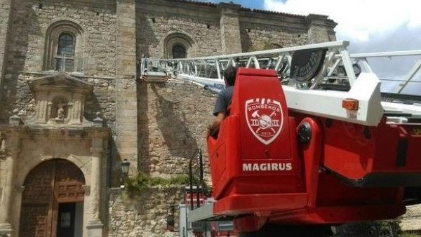 Explosivo de la Guerra Civil en una iglesia Explosivo de la Guerra Civil en una iglesia