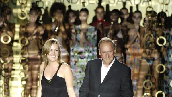 Andrés Sardá y su hija Nuria Sardá en la pasarela Cibeles 2006 Andrés Sardá y su hija Nuria Sardá en la pasarela Cibeles 2006