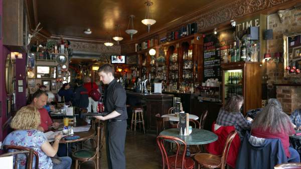 Bar Bar