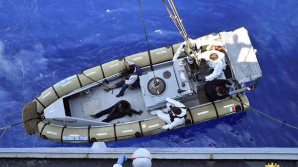 Rescate de refugiados Rescate de refugiados