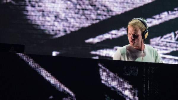 Imagen del productor y DJ sueco Avicii Imagen del productor y DJ sueco Avicii