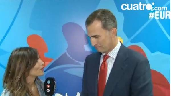 La periodista deportiva de Telencinco Mª Victoria Albertos tutea al Rey La periodista deportiva de Telencinco Mª Victoria Albertos tutea al Rey