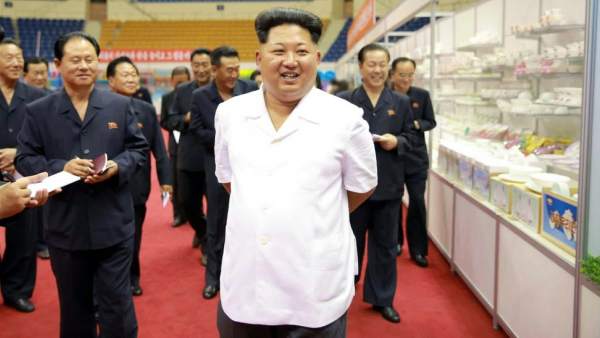 Kim Jong-un, entre municiones Kim Jong-un, entre municiones