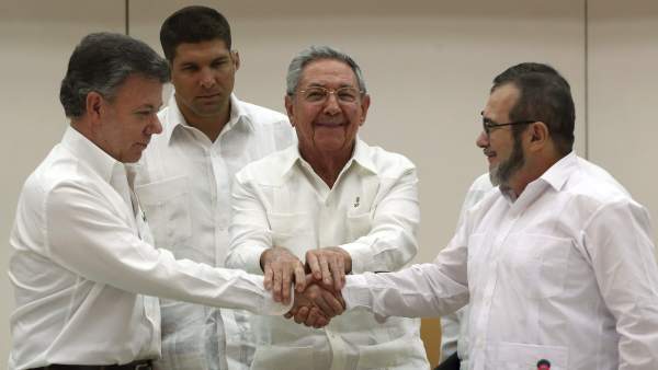 Histórico acuerdo de paz Histórico acuerdo de paz