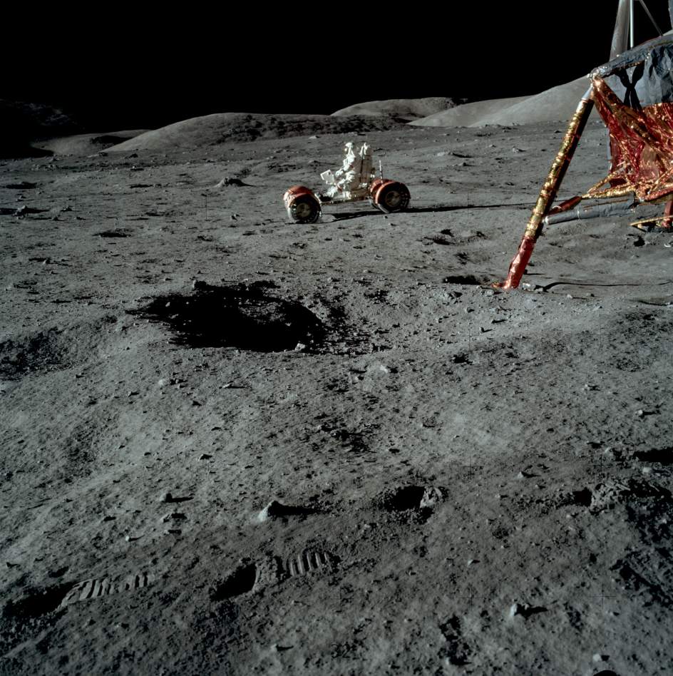 Foto: De Paseo Por La Luna | Las Fotos Inéditas Del Hombre En La Luna