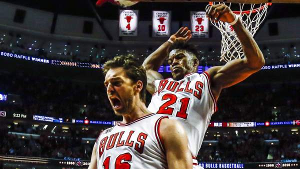 Gasol celebra un tapón Gasol celebra un tapón
