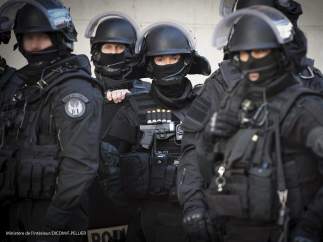Redada en Saint Denis