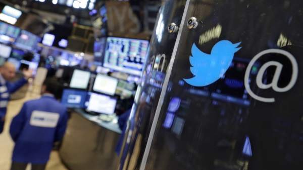 Twitter Twitter