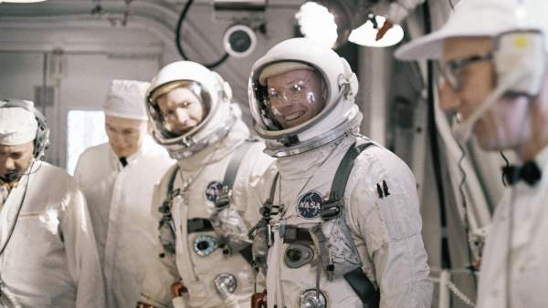 Los astronautas Neil A. Armstrong y David R. Scott Los astronautas Neil A. Armstrong y David R. Scott