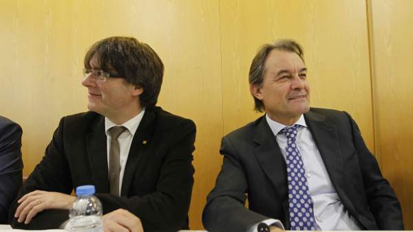 Artur Mas y Carles Puigdemont en la reunión de la ejecutiva de CDC de este lunes Artur Mas y Carles Puigdemont en la reunión de la ejecutiva de CDC de este lunes