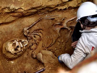 Exhumación de Timoteo Mendieta