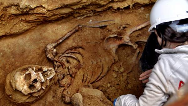Exhumación de Timoteo Mendieta Exhumación de Timoteo Mendieta