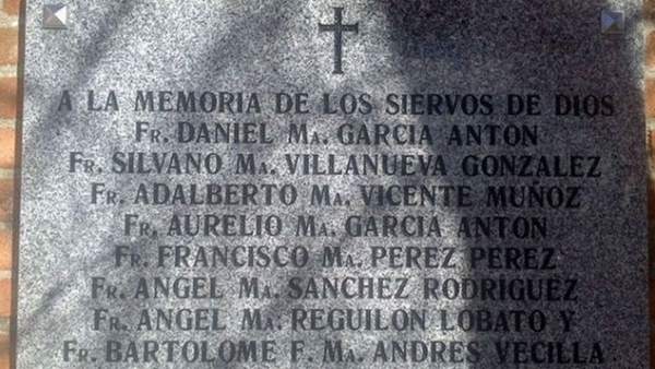 Placa conmemorativa a los ocho fusilados Placa conmemorativa a los ocho fusilados