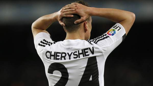 Cheryshev con el Valencia Cheryshev con el Valencia