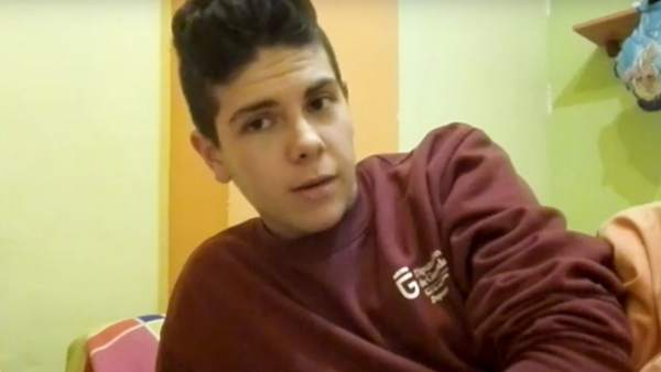 Captura del vídeo de la víctima Captura del vídeo de la víctima