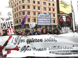 Manifestación a favor de los titiriteros