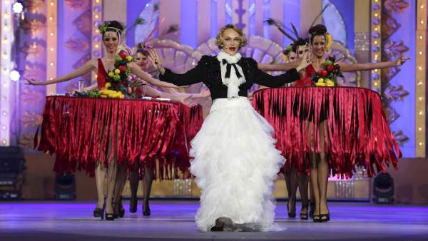 La actriz Antonia San Juan en la gala de elección de la Reina del Carnaval 2016 La actriz Antonia San Juan en la gala de elección de la Reina del Carnaval 2016