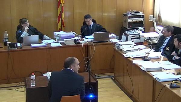 Captura de vídeo de la declaración del ex alcalde de Roda de Berà. Captura de vídeo de la declaración del ex alcalde de Roda de Berà.