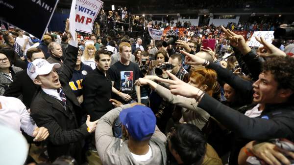 Altercados en un mitin de Trump Altercados en un mitin de Trump
