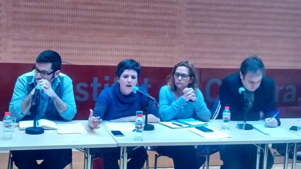 Rueda de prensa con el teniente de alcalde de Drets de Ciutadania, Participació i Transparència, Jaume Asens, la regidora de Participació i Districtes, Gala Pin y la Comissionada de Cultura, Berta Sureda, Cristina Polo y Daniel Granaders. Rueda de prensa con el teniente de alcalde de Drets de Ciutadania, Participació i Transparència, Jaume Asens, la regidora de Participació i Districtes, Gala Pin y la Comissionada de Cultura, Berta Sureda, Cristina Polo y Daniel Granaders.