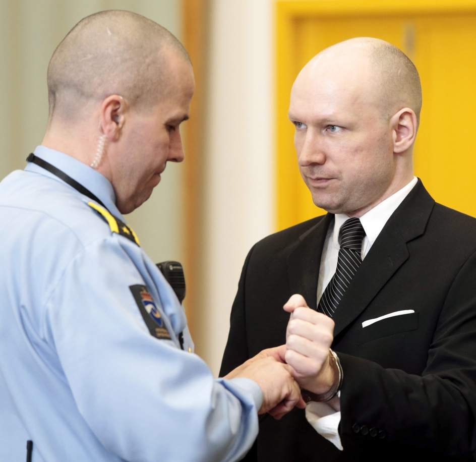 Los médicos descartan que Breivik sufra daños por su ...