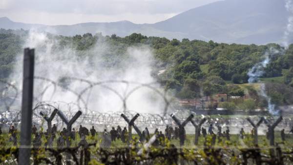 Enfrentamientos en la frontera entre Grecia y Macedonia Enfrentamientos en la frontera entre Grecia y Macedonia