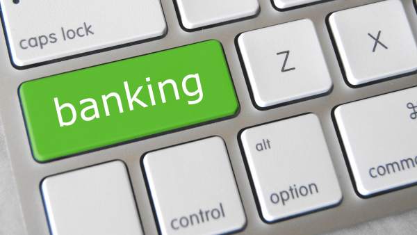 Se dispara al 39% la cifra de clientes que usa banca digital: ¿es el fin de la sucursal?
