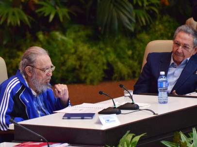 Fidel y Raúl Castro