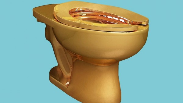 'Maurizio Cattelan: América' 'Maurizio Cattelan: América'