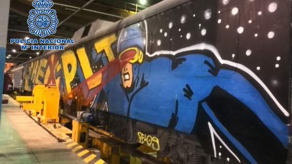 Grafitis en un tren Grafitis en un tren