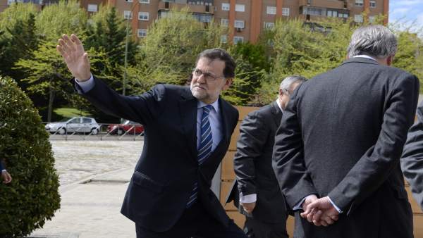 Mariano Rajoy saludando Mariano Rajoy saludando